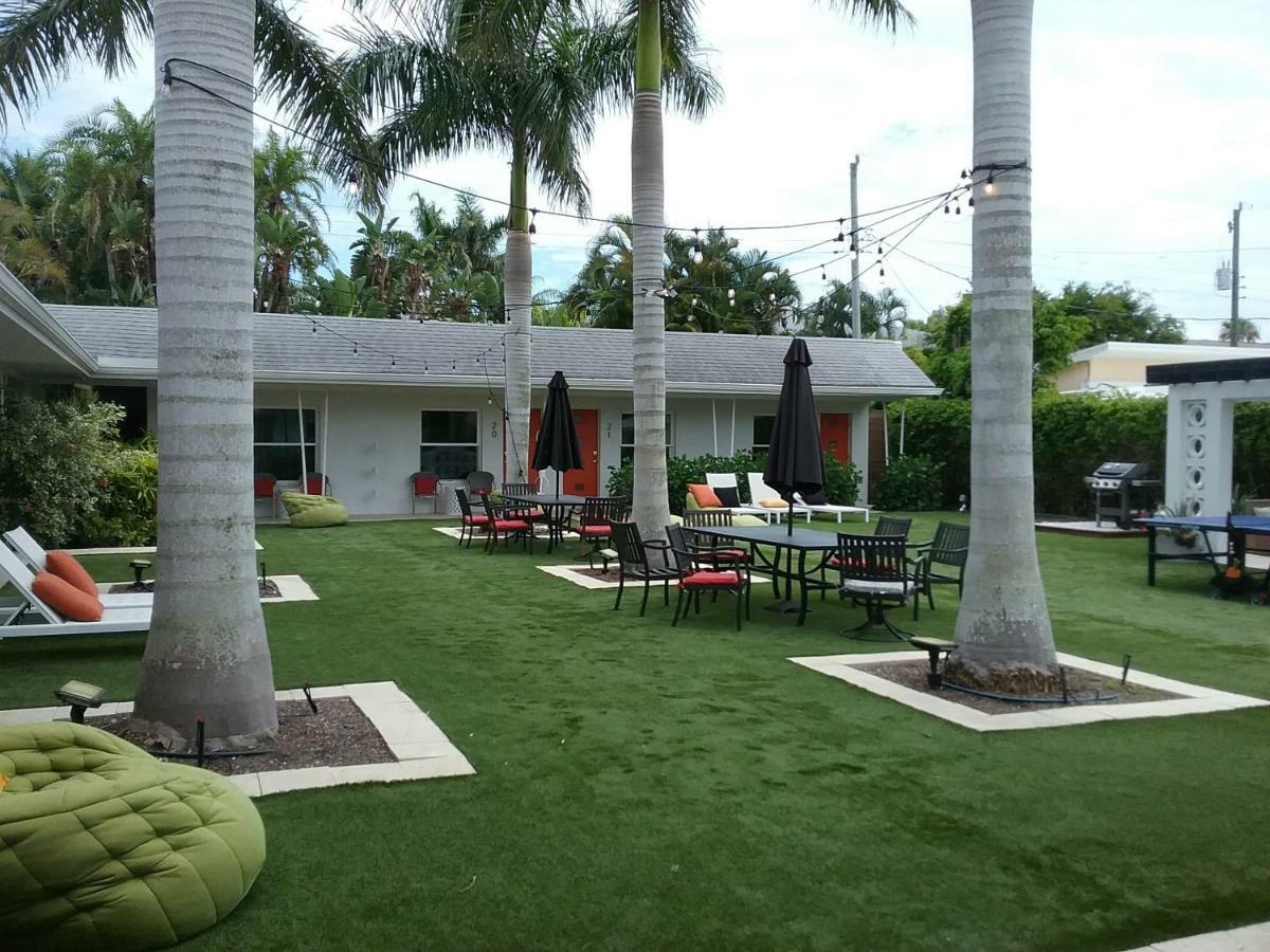 Captiva Beach Resort Point O'Rocks Bagian luar foto