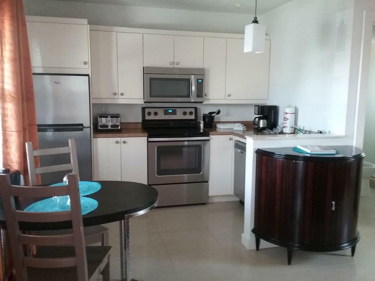 Captiva Beach Resort Point O'Rocks Bagian luar foto