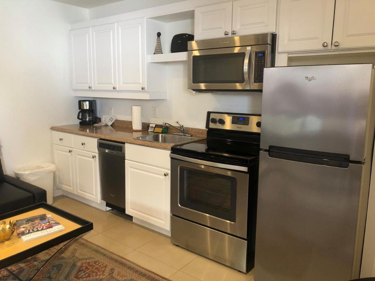Captiva Beach Resort Point O'Rocks Bagian luar foto