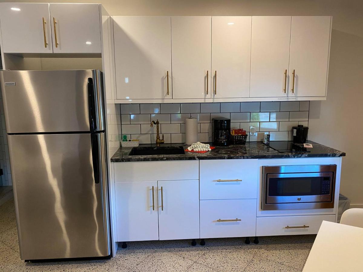 Captiva Beach Resort Point O'Rocks Bagian luar foto